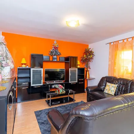 Martina Apartament *